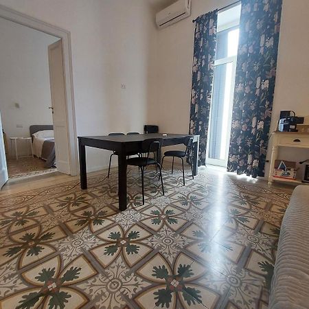 Bari Landlord 242 - Central Station Apartments エクステリア 写真