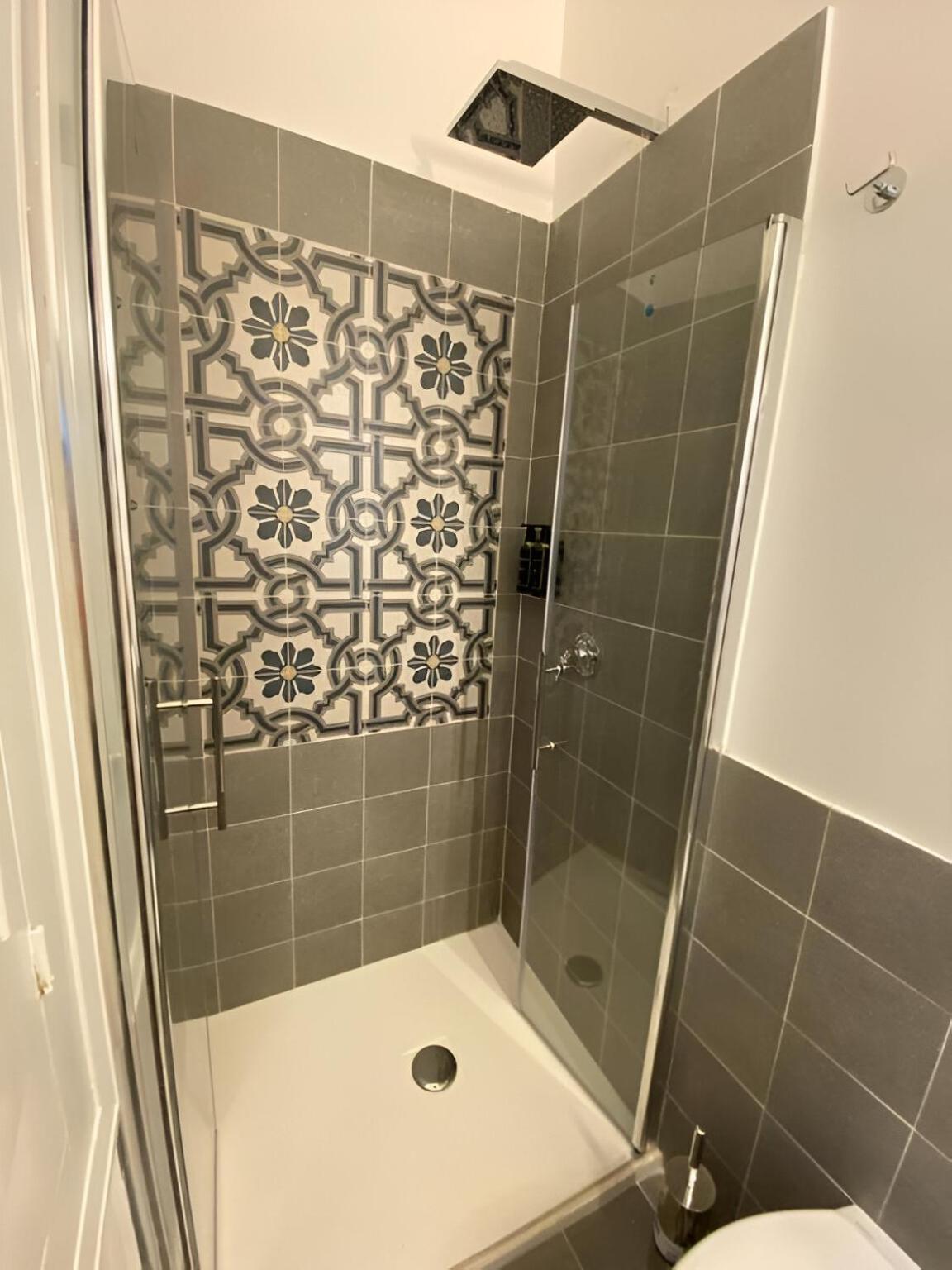 Bari Landlord 242 - Central Station Apartments エクステリア 写真