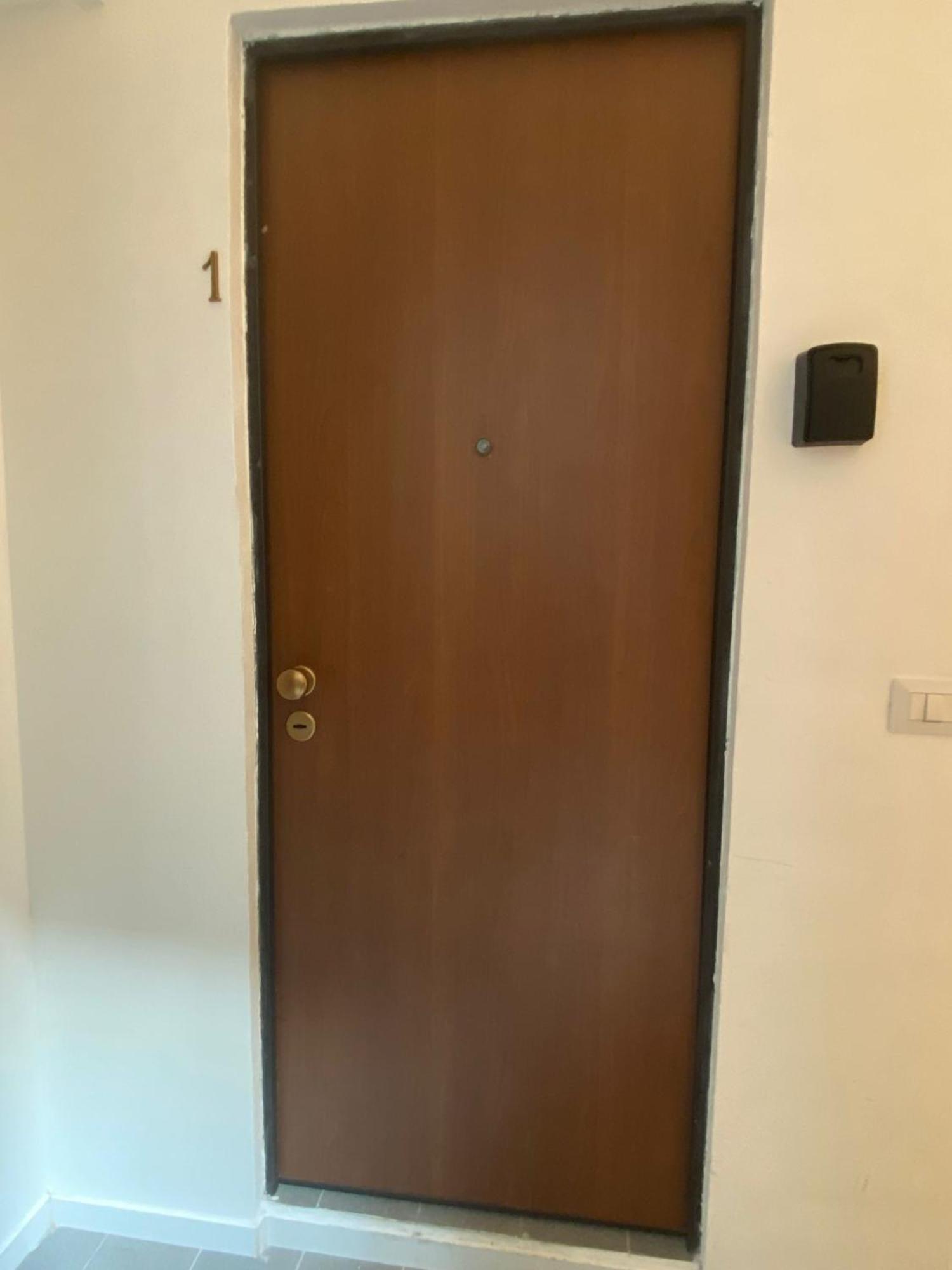 Bari Landlord 242 - Central Station Apartments エクステリア 写真
