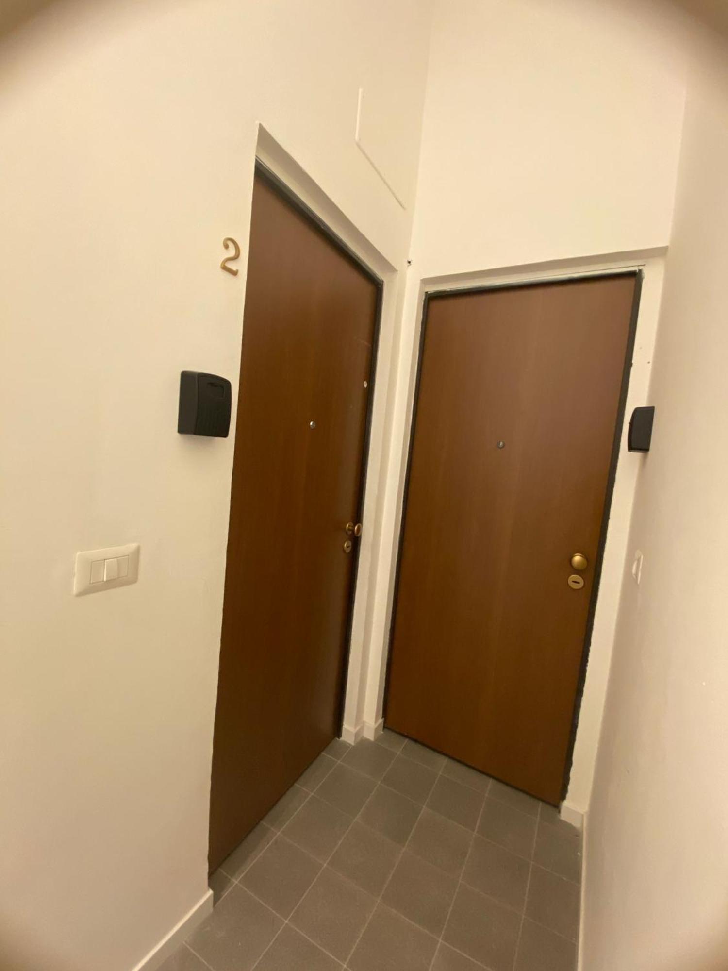 Bari Landlord 242 - Central Station Apartments エクステリア 写真