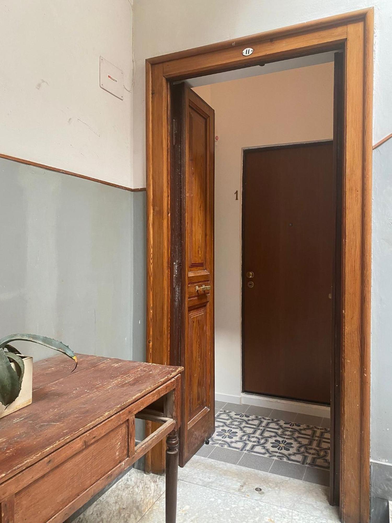 Bari Landlord 242 - Central Station Apartments エクステリア 写真