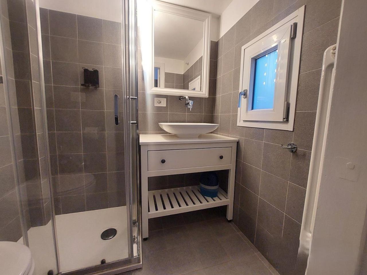 Bari Landlord 242 - Central Station Apartments エクステリア 写真