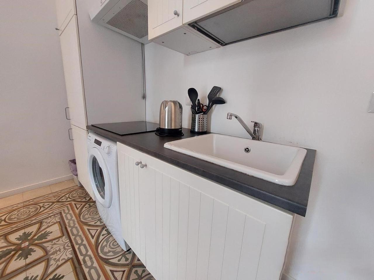 Bari Landlord 242 - Central Station Apartments エクステリア 写真